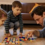 famille qui joue a un jeu de société